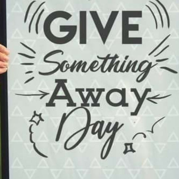 New To Poshmark? Use My Code Below for $10.00 Credit Towards Your First Purchase - Picture 4 of 4